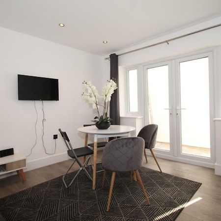 Coulsdon Penthouse Appartement Buitenkant foto