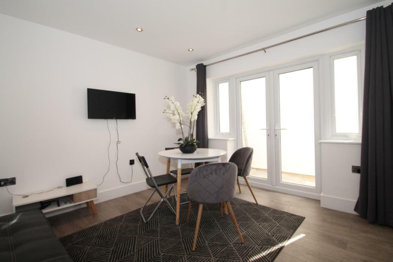 Coulsdon Penthouse Appartement Buitenkant foto